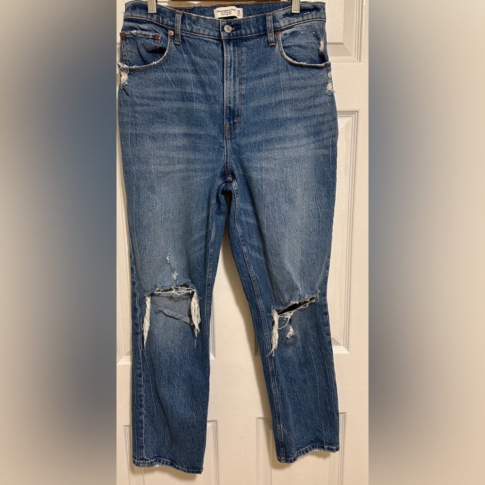 Abercrombie Curve Love 90s Straight Ultra High Rise Jeans
